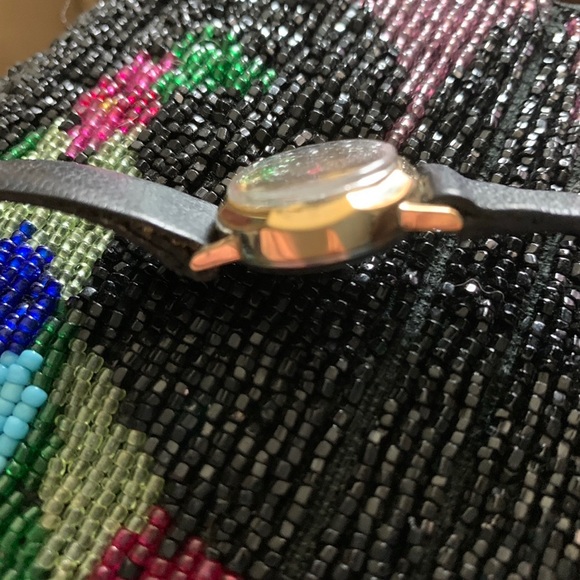 Watch - Picture 3 of 5